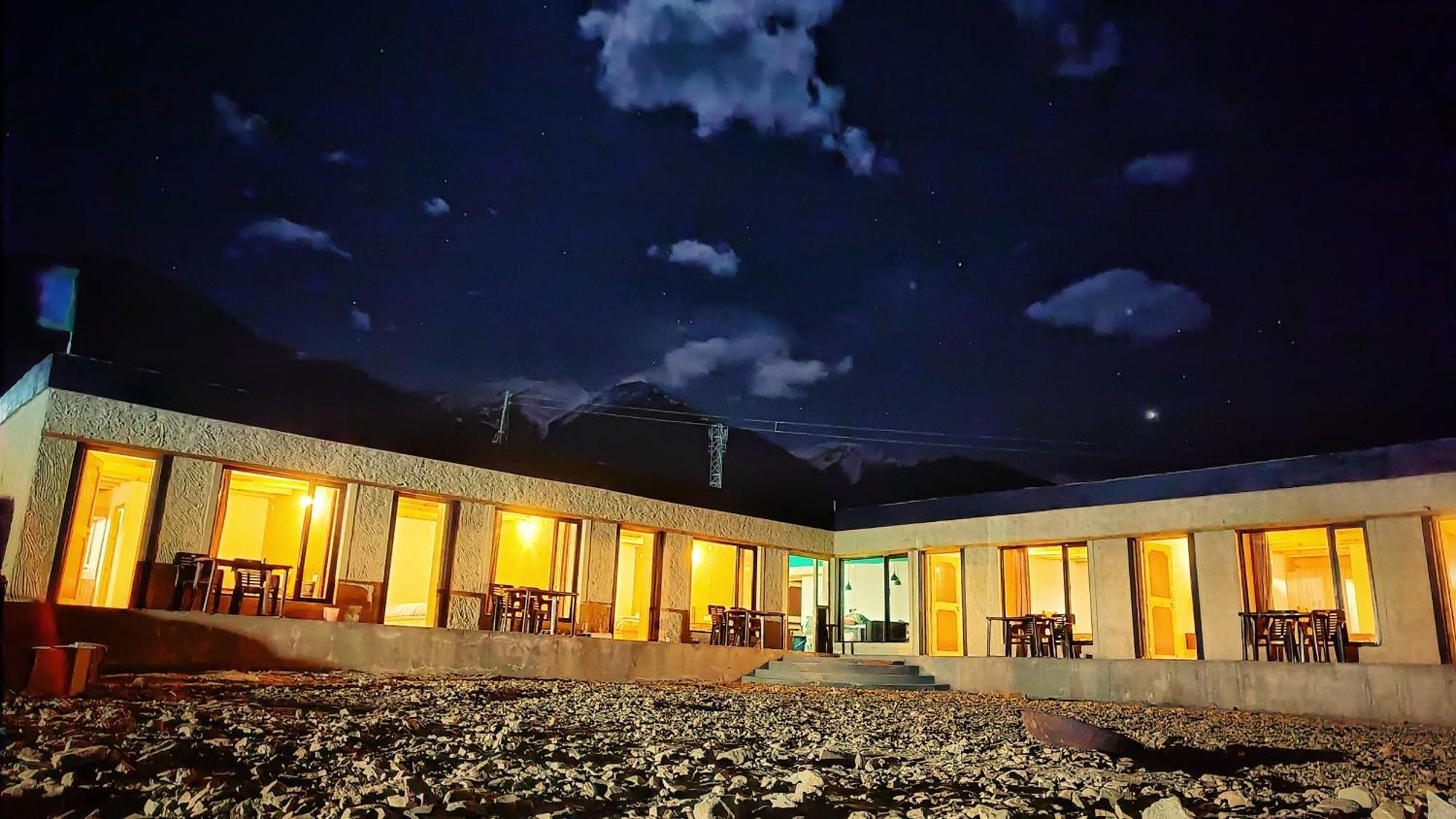 Mystic Pangong Hotel Spangmik Екстериор снимка
